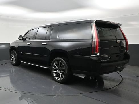 Used 2020 Cadillac Escalade ESV Luxury w/ Escalade Sport Edition RWD image 3