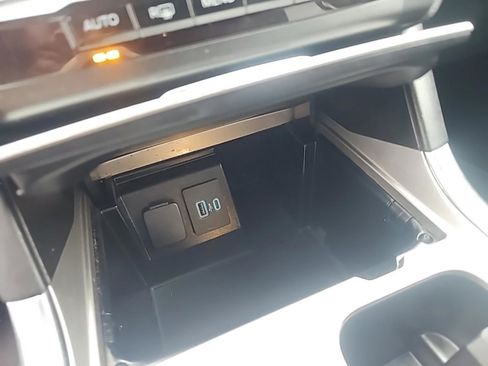 Used 2020 Ford Explorer ST w/ Premium Technology Package image 28