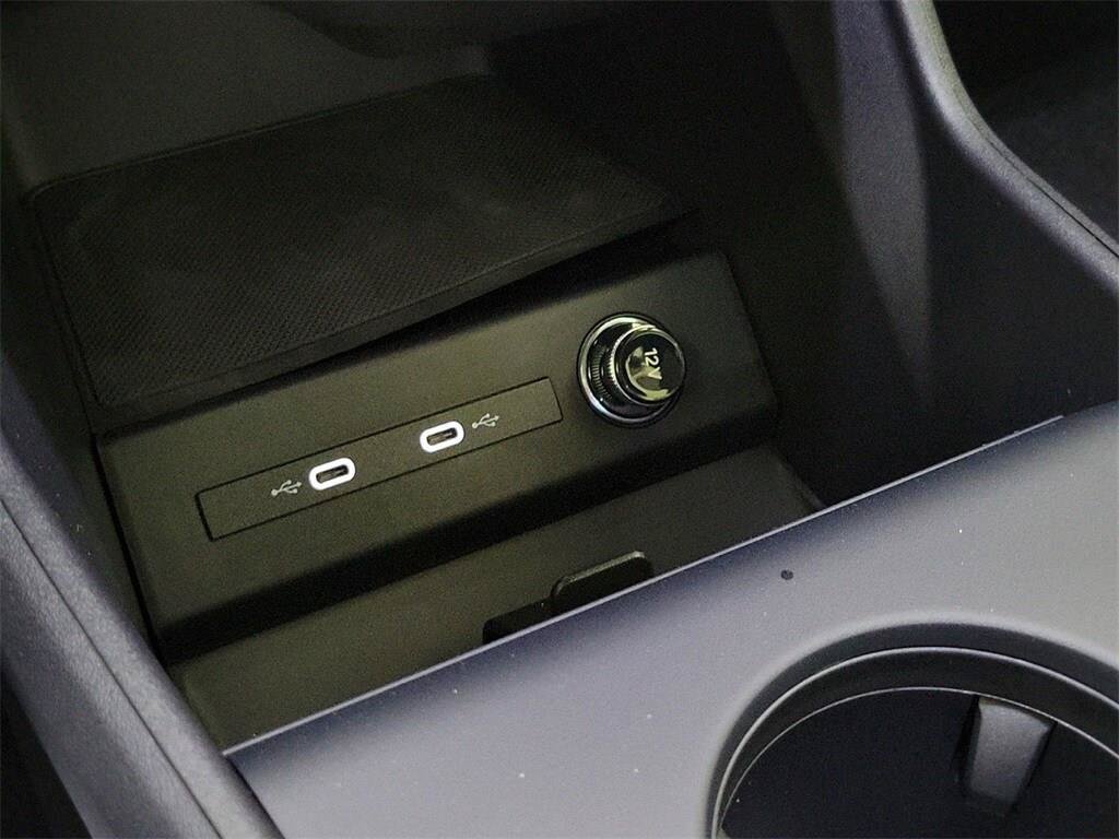 Used 2024 Audi Q4 e-tron Premium AWD/4WD image 24
