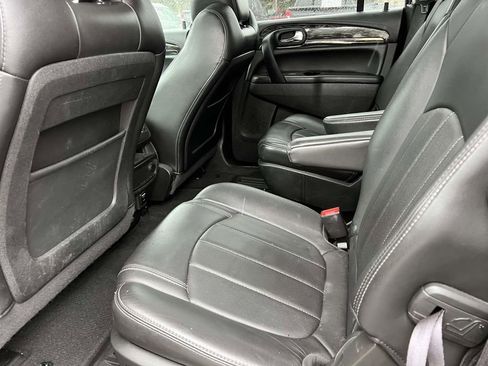 Used 2014 Buick Enclave Leather FWD image 11