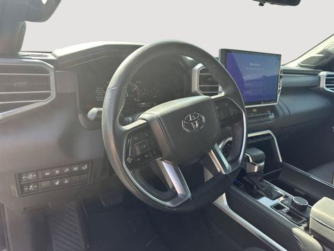 Used 2023 Toyota Tundra Platinum AWD/4WD image 10