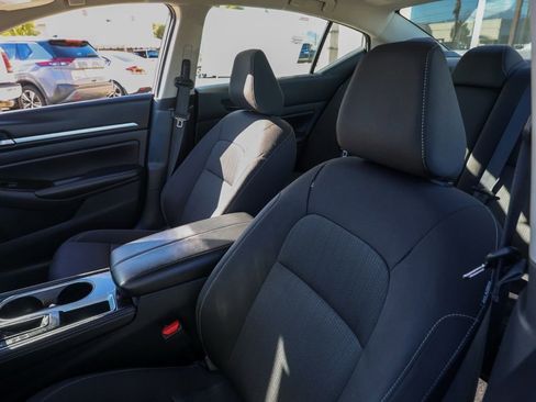 Used 2023 Nissan Altima 2.5 SV image 18