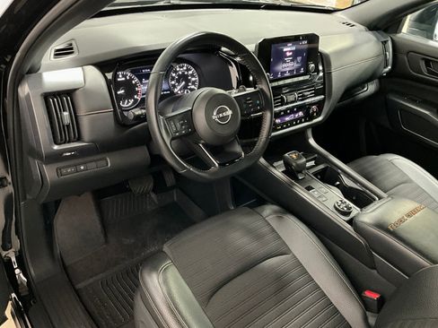 Used 2024 Nissan Pathfinder Rock Creek AWD/4WD image 14