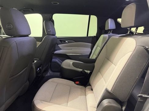 Used 2026 Chevrolet Traverse LT w/ Driver Confidence Package FWD image 25