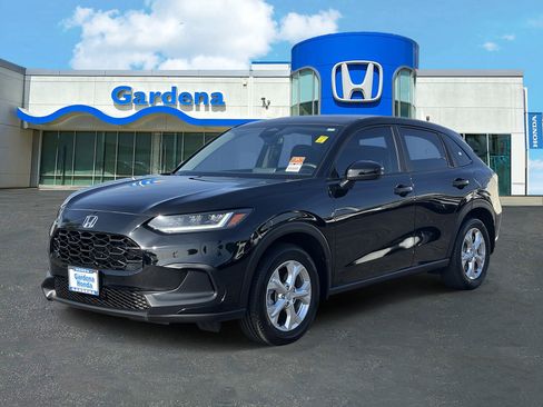 Used 2025 Honda HR-V LX image 3