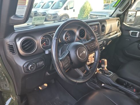 Used 2021 Jeep Wrangler Sport AWD/4WD image 15