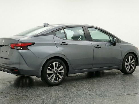 Used 2025 Nissan Versa SV image 9