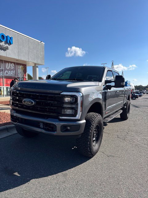 Used 2024 Ford F250 Lariat w/ Lariat Ultimate Package AWD/4WD image 1