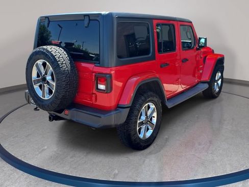 Used 2019 Jeep Wrangler Unlimited Sahara AWD/4WD image 6