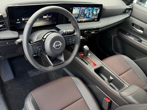 New 2026 Nissan Kicks SR image 11