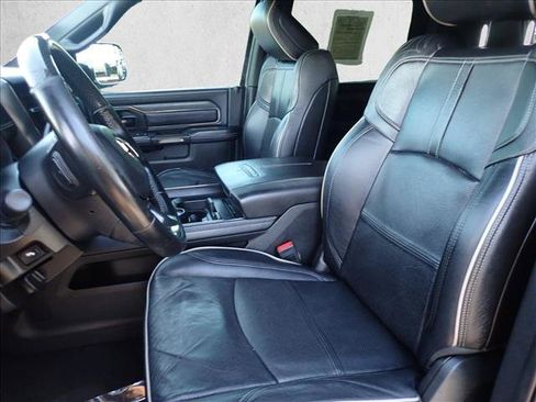 Used 2022 RAM 2500 Limited AWD/4WD image 11