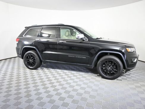 Used 2021 Jeep Grand Cherokee Limited w/ Sun & Sound Group AWD/4WD image 8