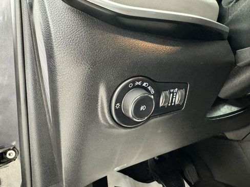Used 2024 Jeep Compass Limited AWD/4WD image 13