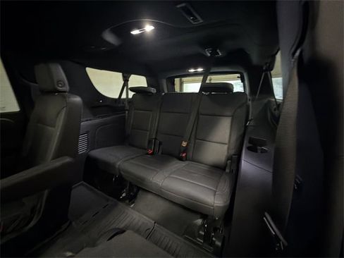 Certified 2024 Chevrolet Suburban Z71 w/ Luxury Package image 25