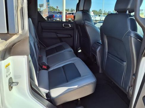 Used 2024 Ford Bronco Outer Banks image 12