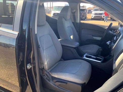 Used 2016 Chevrolet Colorado LT w/ LT Convenience Package image 8