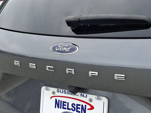 Certified 2024 Ford Escape ST-Line w/ Tech Pack #1 AWD/4WD image 24