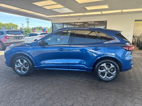 Used 2023 Ford Escape ST-Line w/ Tech Pack #1 AWD/4WD image 10