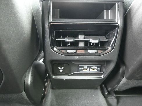 Used 2024 Jeep Grand Cherokee Altitude AWD/4WD image 30