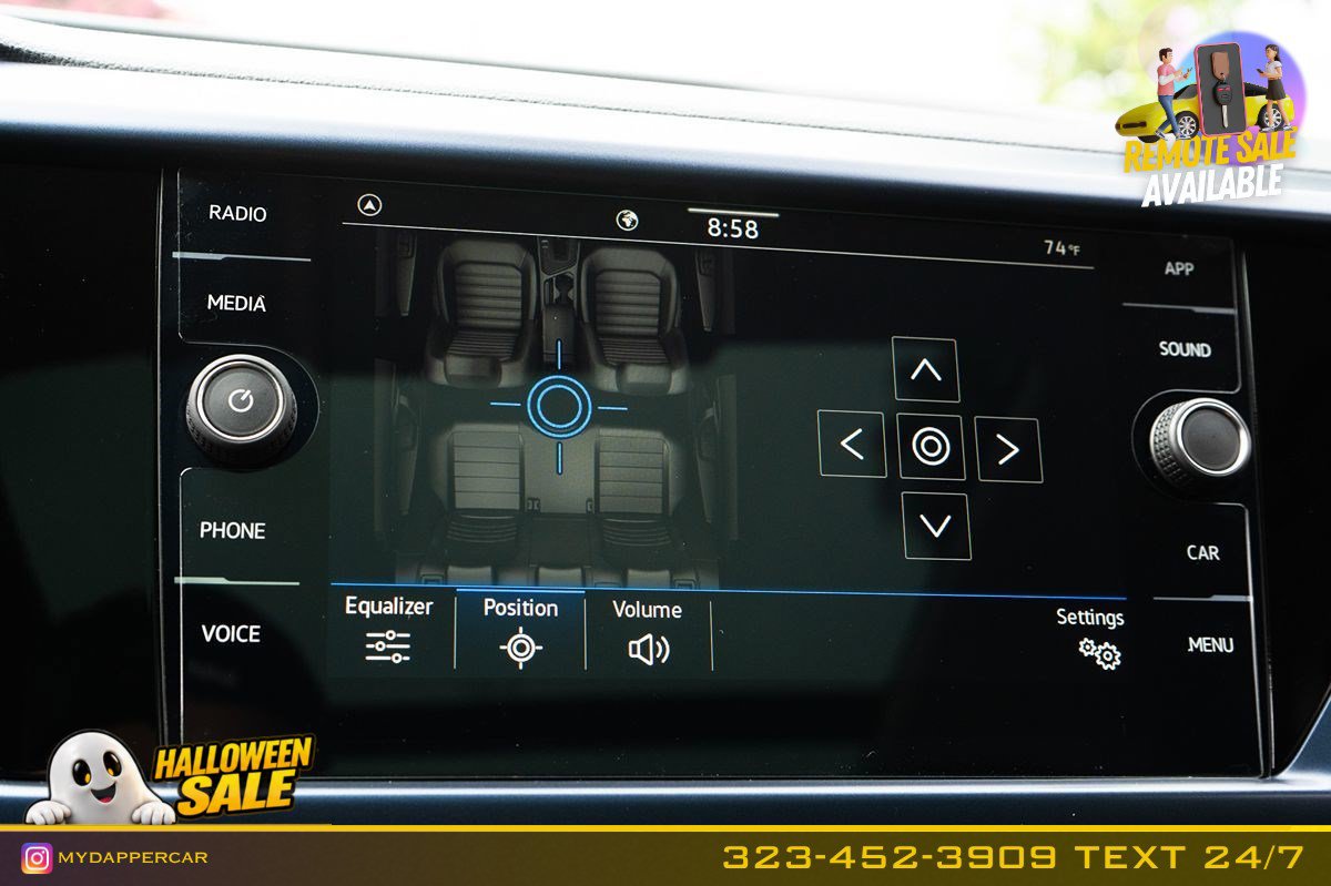 Used 2023 Volkswagen Taos SE w/ Panoramic Sunroof Package FWD image 35