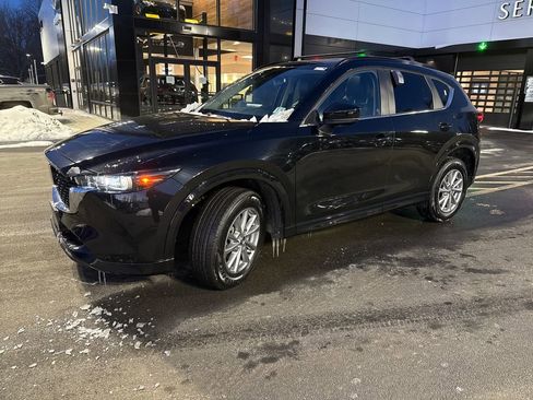 Used 2024 MAZDA CX-5 AWD 2.5 S w/ Preferred Package image 1
