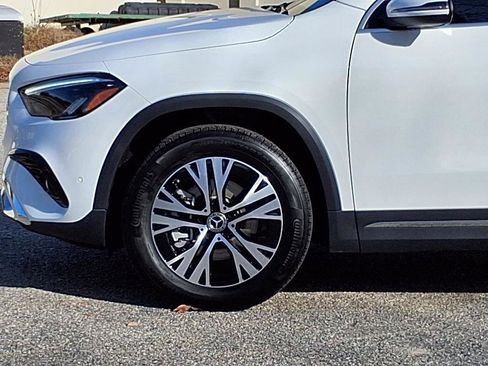 Certified 2025 Mercedes-Benz GLA 250 image 16