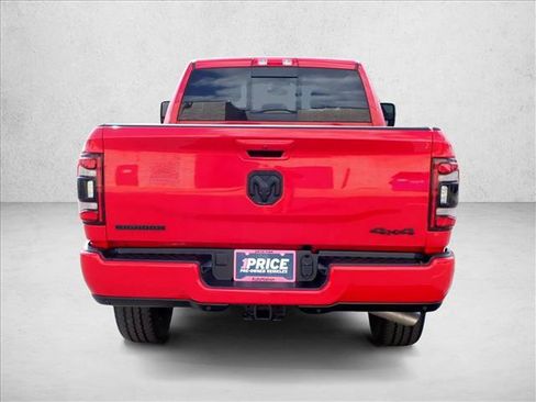Used 2024 RAM 2500 Big Horn w/ Night Edition AWD/4WD image 3