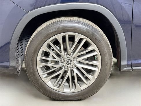 Used 2022 Lexus RX 450h AWD w/ Luxury Package image 30