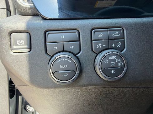 Used 2026 Chevrolet Silverado 2500 LT w/ Trail Boss Package AWD/4WD image 25
