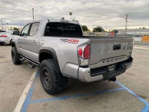 Used 2020 Toyota Tacoma TRD Off-Road image 5