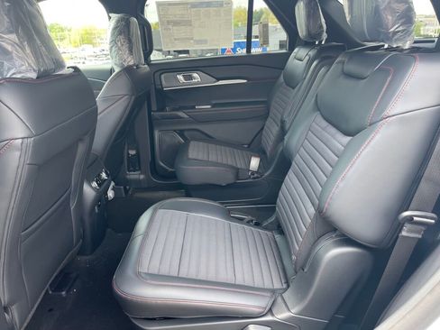 New 2026 Ford Explorer ST-Line AWD/4WD image 19