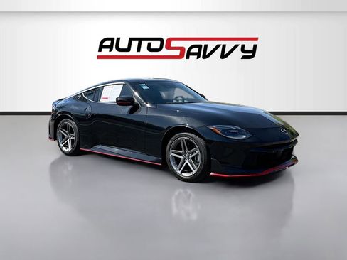 Used 2025 Nissan Z NISMO w/ Floor Mat Package RWD image 1