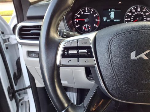 Certified 2022 Kia Telluride EX w/ EX Premium Package image 17
