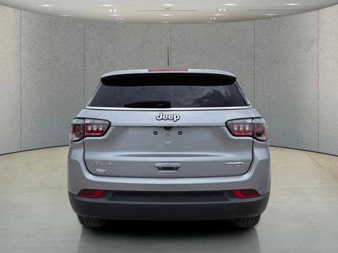 Certified 2022 Jeep Compass Latitude AWD/4WD image 6