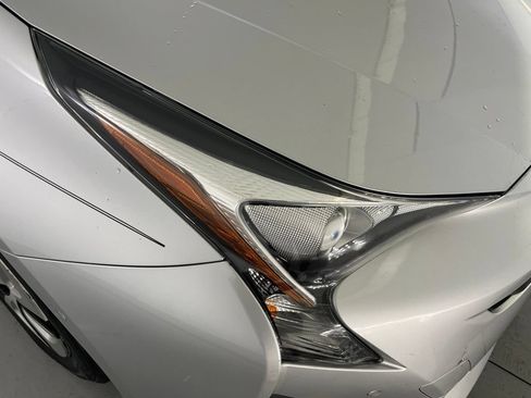 Used 2017 Toyota Prius Two w/ Prius Two Safety Plus Package FWD image 34