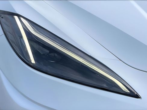 Used 2023 Chevrolet Corvette Stingray Premium Cpe w/ Z51 Performance Package RWD image 27