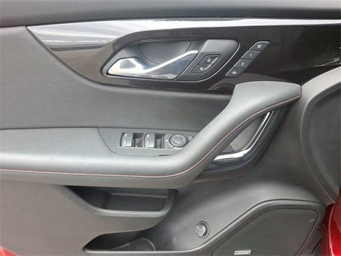 Used 2021 Chevrolet Blazer RS w/ Enhanced Convenience Package image 11