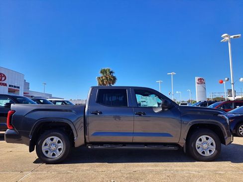 New 2026 Toyota Tundra SR image 4