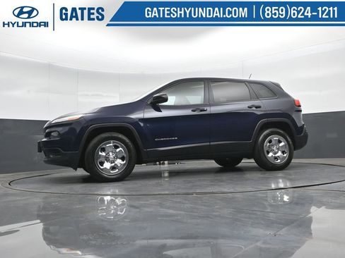 Used 2016 Jeep Cherokee Sport AWD/4WD image 37