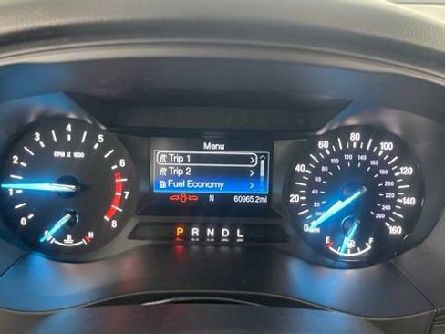 Used 2022 Ford Escape SE w/ SE Sport Appearance Package image 39