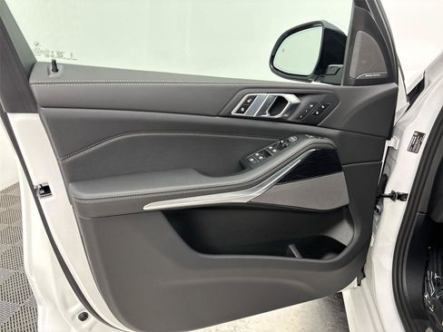 New 2026 BMW X5 xDrive40i w/ Executive Package AWD/4WD image 26