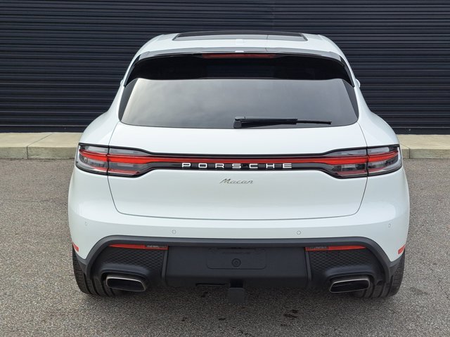 Used 2026 Porsche Macan AWD/4WD image 6