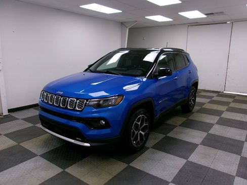 Used 2025 Jeep Compass Limited AWD/4WD image 1