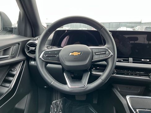 Used 2025 Chevrolet Equinox LT image 27