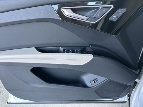 Certified 2023 Audi Q4 e-tron Prestige w/ 20" Wheel Package image 16