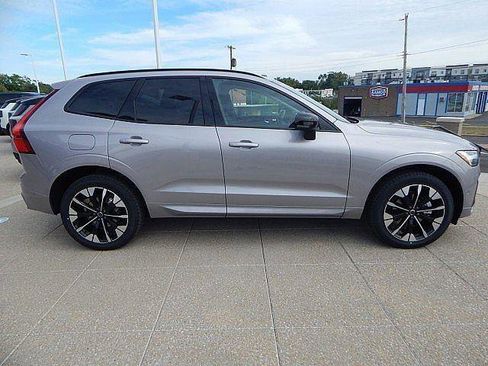 New 2026 Volvo XC60 B5 Plus w/ Protection Package Premier AWD/4WD image 7