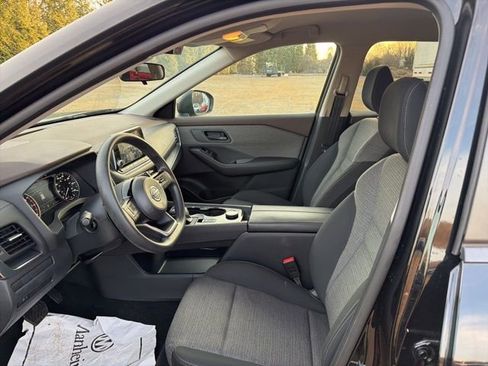 Used 2021 Nissan Rogue S image 11