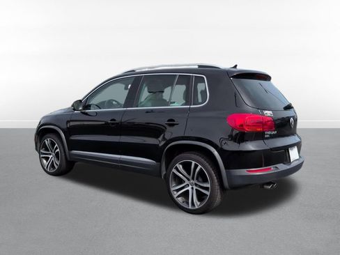 Used 2017 Volkswagen Tiguan SEL FWD image 8
