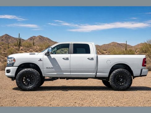 Used 2024 RAM 2500 Laramie w/ Safety Group AWD/4WD image 4