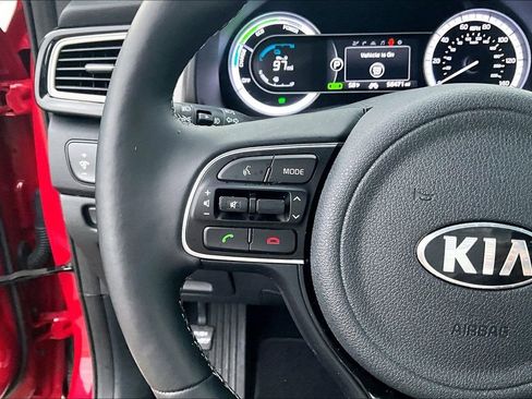 Used 2018 Kia Niro EX w/ EX Premium Package image 11
